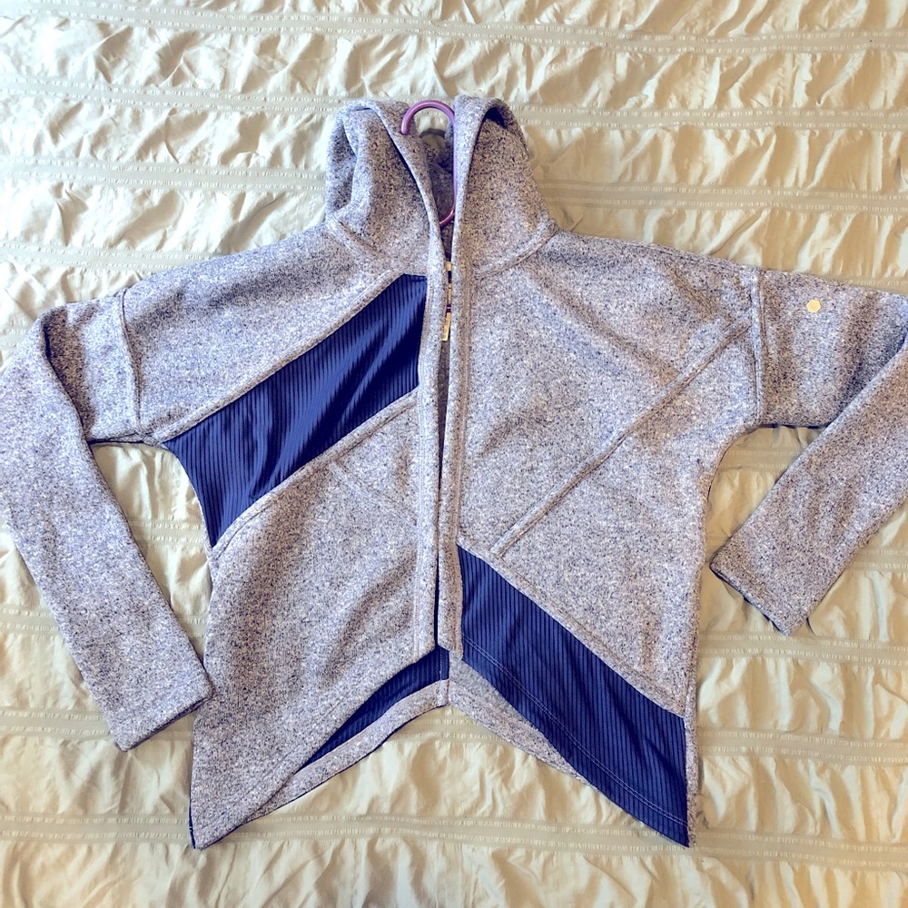 Asics Women’s Asymmetrical 3-Clasp Hoodie (Medium) Blue/Gray
